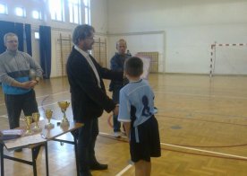 UKS Sprint - Turniej Piłki Nożnej S.P. o Puchar Dyrektora Szkoły w Majdanie Starym 2011r