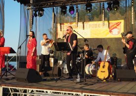 Rodzinny ekopiknik "Naturalnie lubelskie" Dzień Miodu i Pieroga 24 lipca 2022r.