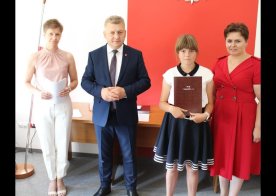 Stypendia na zakończenie roku szkolnego 2023/2024