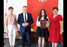Stypendia na zakończenie roku szkolnego 2023/2024