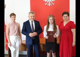 Stypendia na zakończenie roku szkolnego 2023/2024