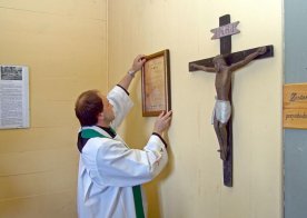 Profesorowie zamojscy w Bukowinie-zawieszenie aktu dziękczynienia